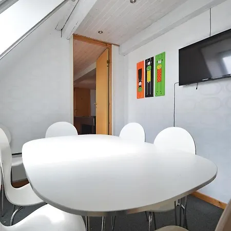 Six-bedroom Holiday In Vakantiehuis