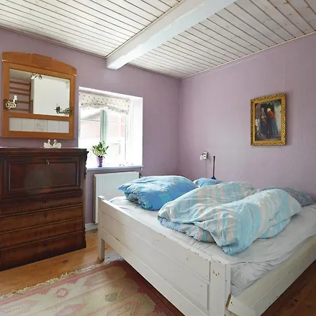 Six-bedroom Holiday In
